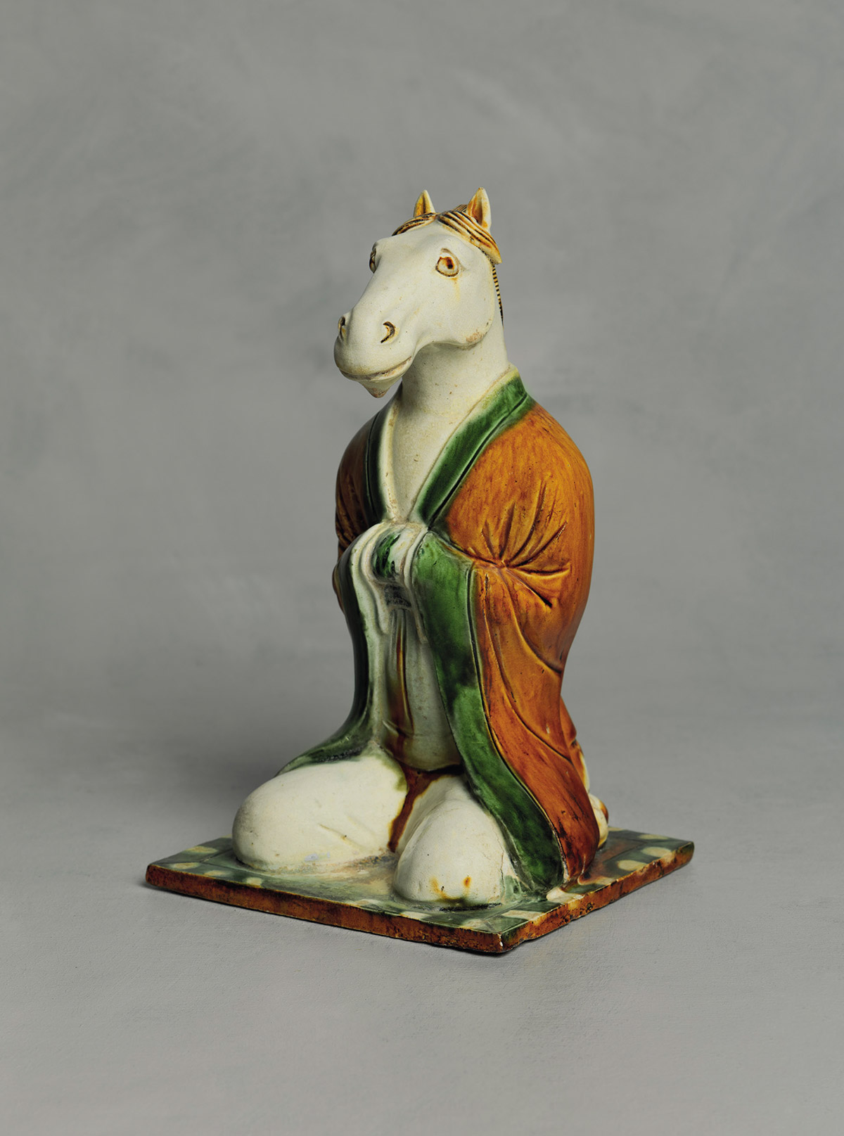 【 三彩人物俑 】 17～18世紀　大型陶俑　美品　56ｃｍ　誂え箱付き 三彩人物俑 】 17～18世紀 大型陶俑 美品 56cm 誂え箱付き 三彩官人