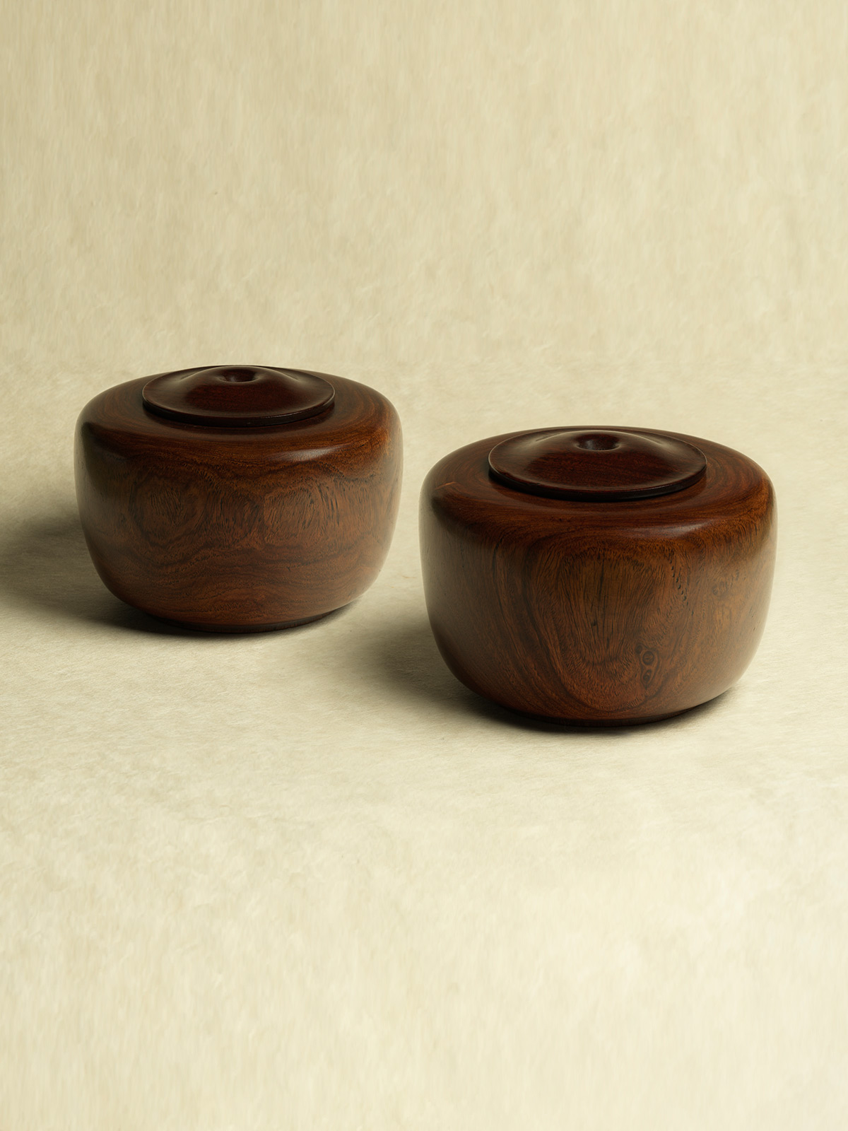 19. Pair of Huanghuali Weiqi Counter Boxes and Covers (weiqizihe)