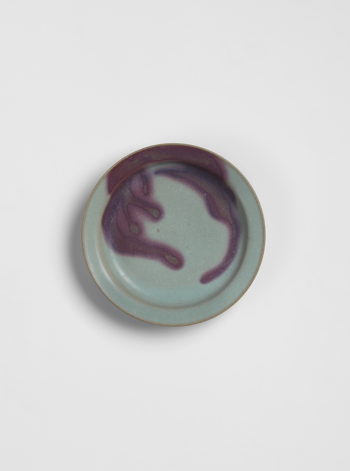 Glazed stoneware dish