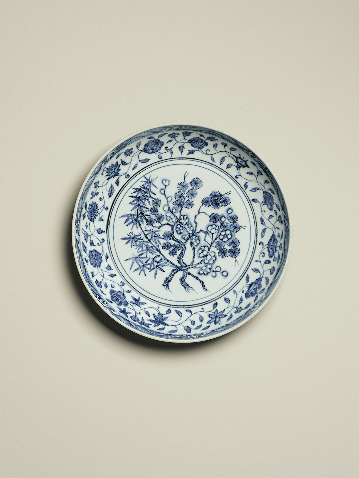 4. Underglaze blue porcelain ‘three friends’ dish